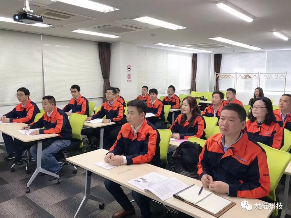 1699945040351489.jpg 02.jpg