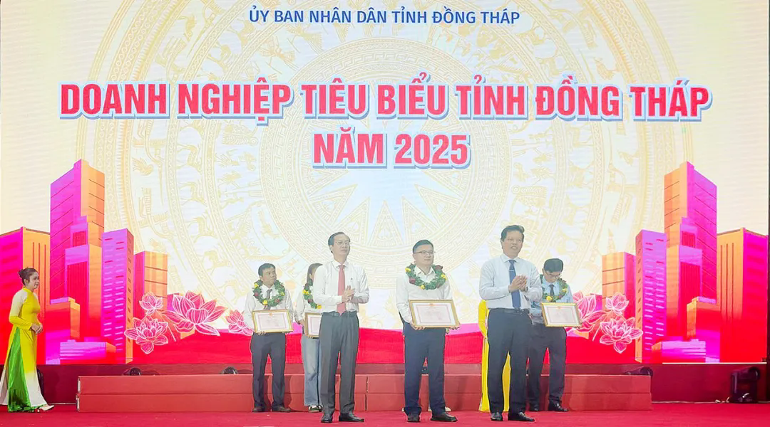 1762394111463887.png 6406.png