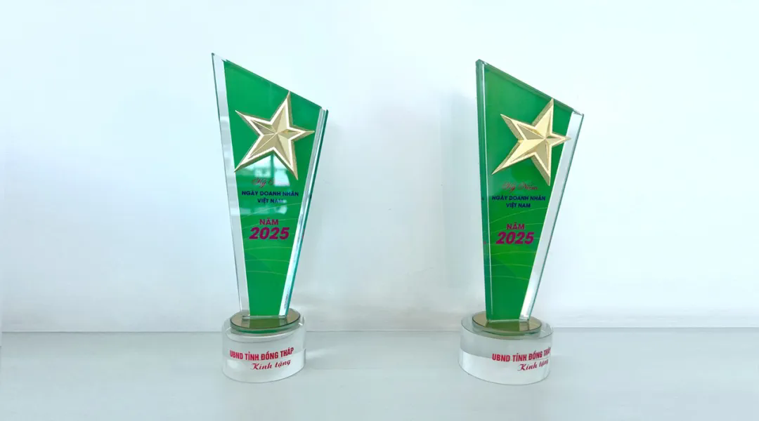 1762394636270481.png 6408.png